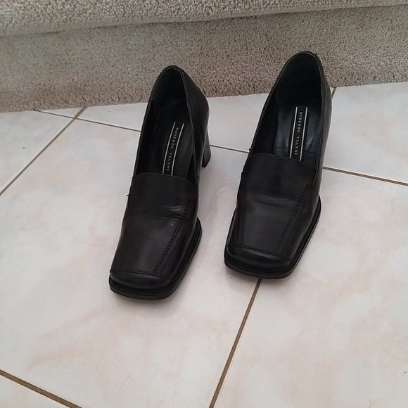 ROBERTO VIANNI  Leather Block Heel Pumps  - Size 36 - Pre-Owned - Picture 3 of 7